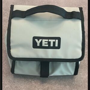 YETI sagebrush green lunch Bag